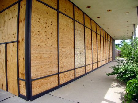 M-78 Twin/Triple Drive-In Theatre - Concession - Photo From Water Winter Wonderland
